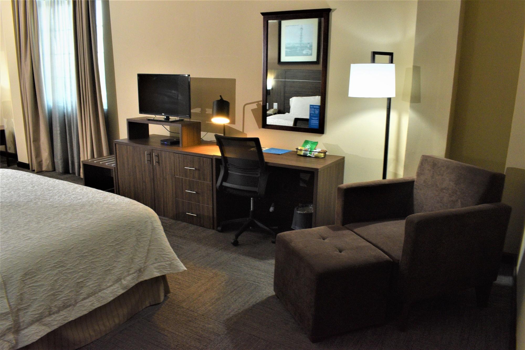 Hampton Inn Tampico Zona Dorada Екстер'єр фото
