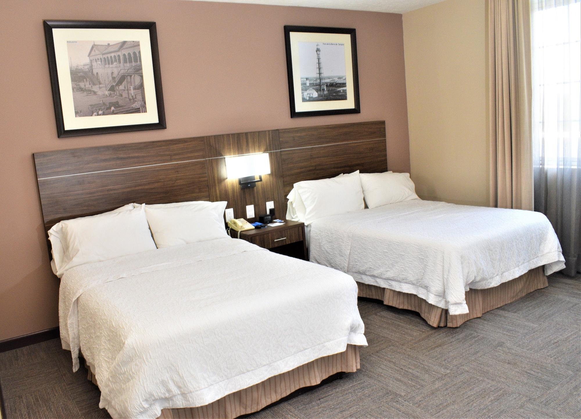 Hampton Inn Tampico Zona Dorada Екстер'єр фото