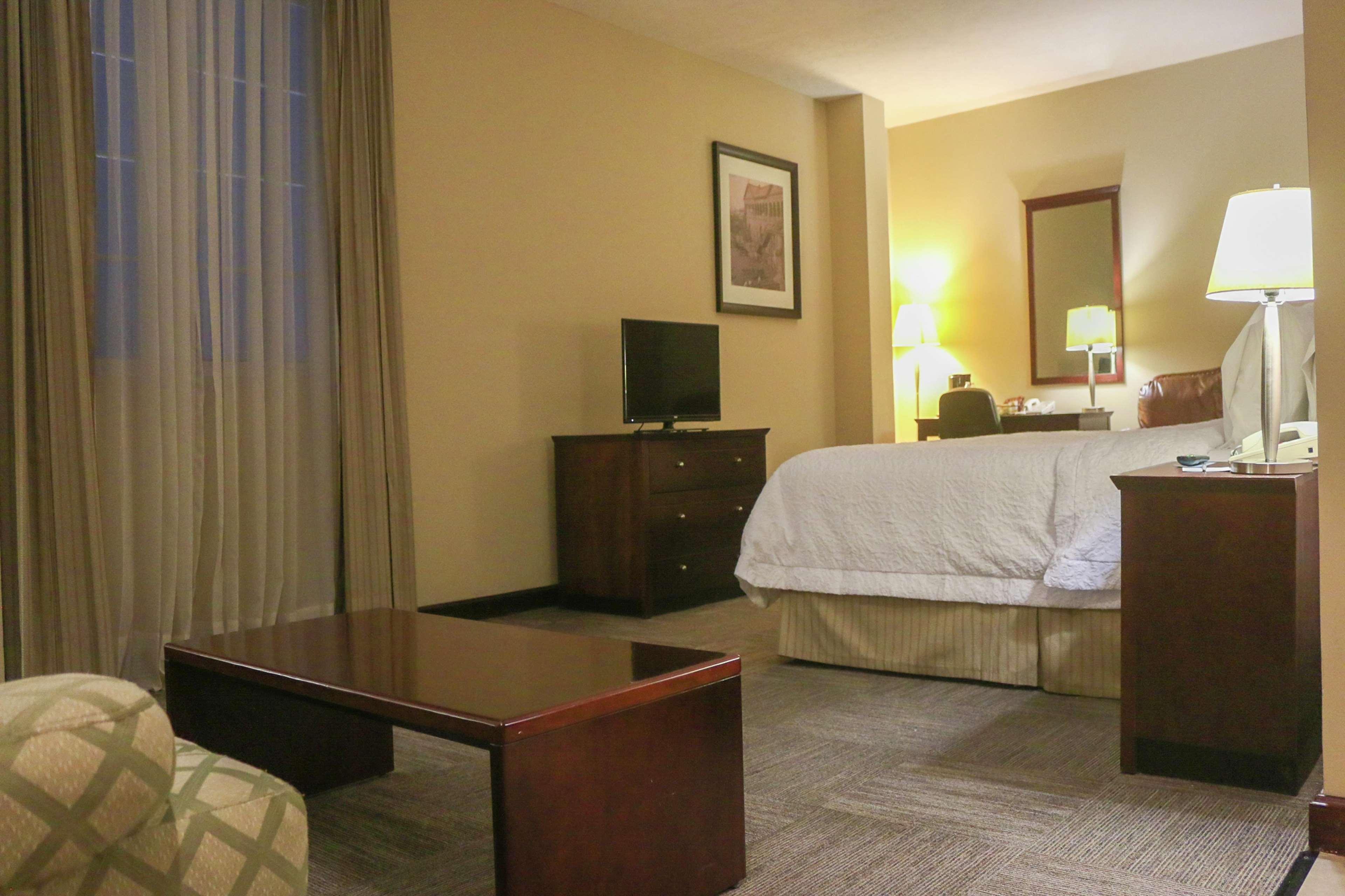 Hampton Inn Tampico Zona Dorada Екстер'єр фото