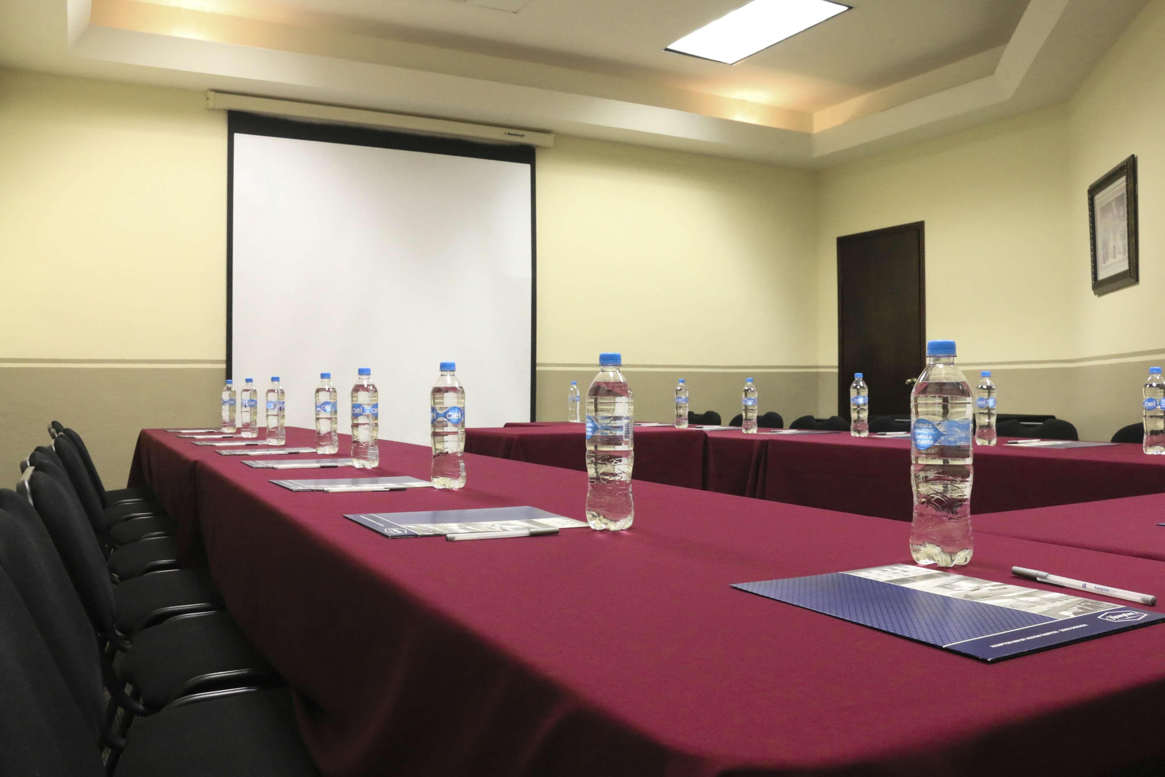 Hampton Inn Tampico Zona Dorada Екстер'єр фото