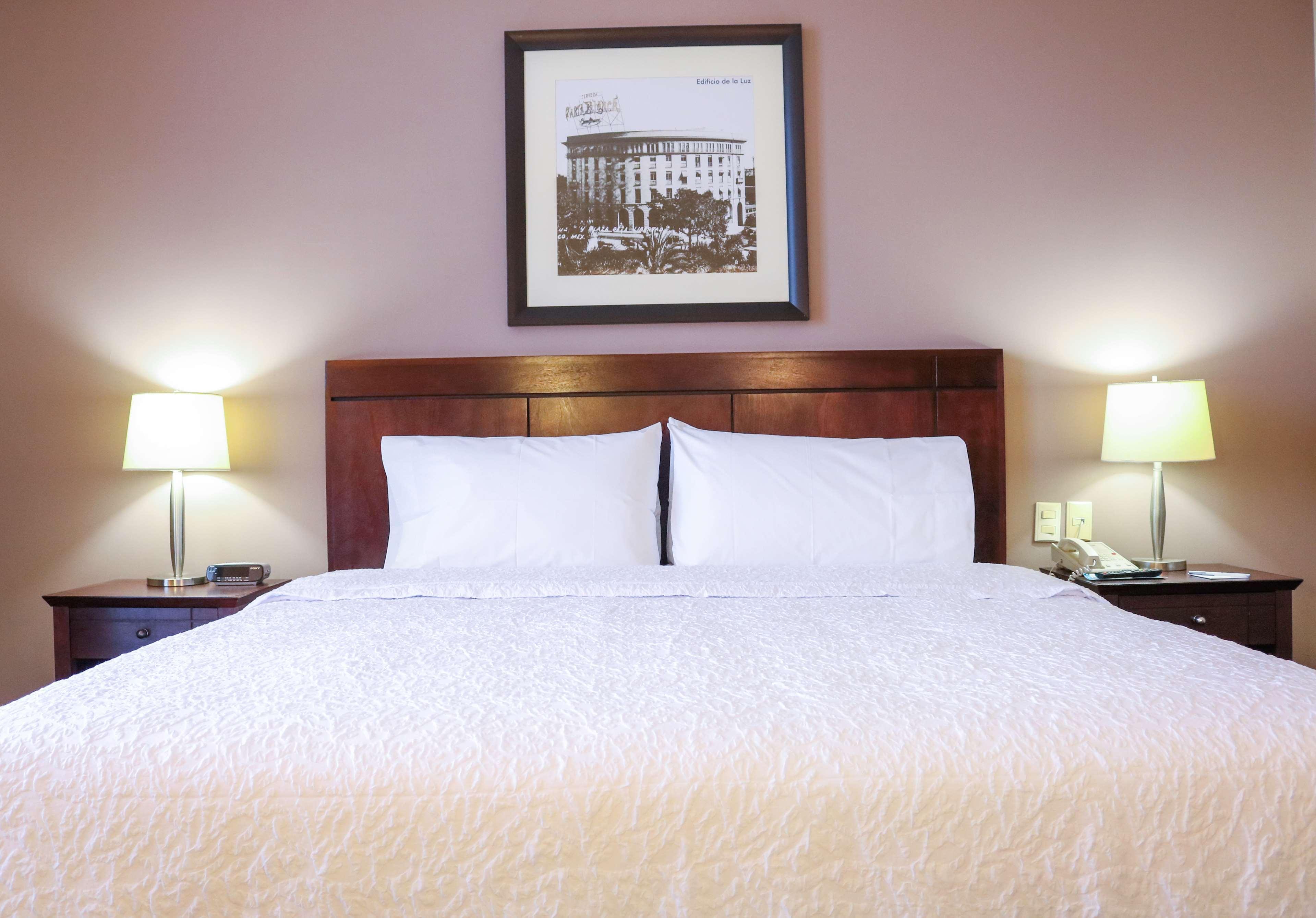 Hampton Inn Tampico Zona Dorada Екстер'єр фото