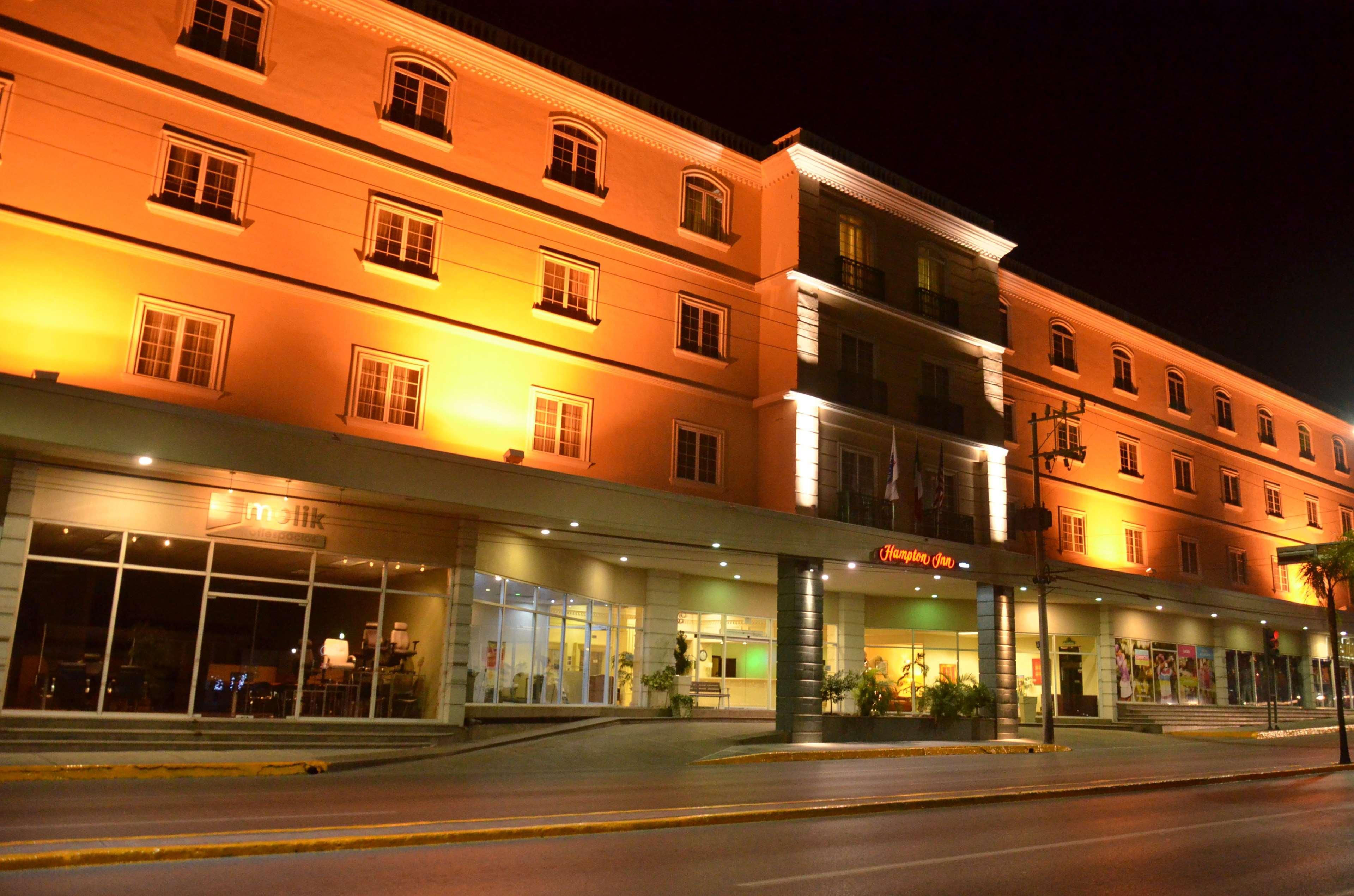 Hampton Inn Tampico Zona Dorada Екстер'єр фото
