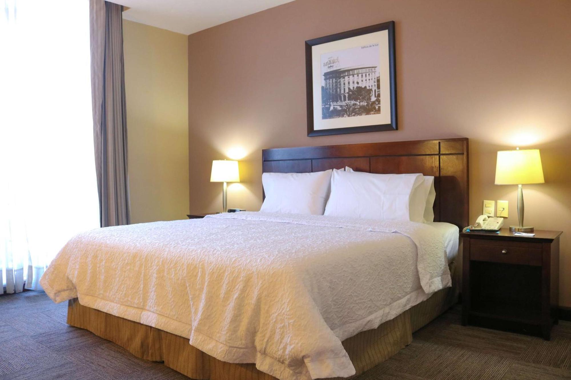Hampton Inn Tampico Zona Dorada Екстер'єр фото