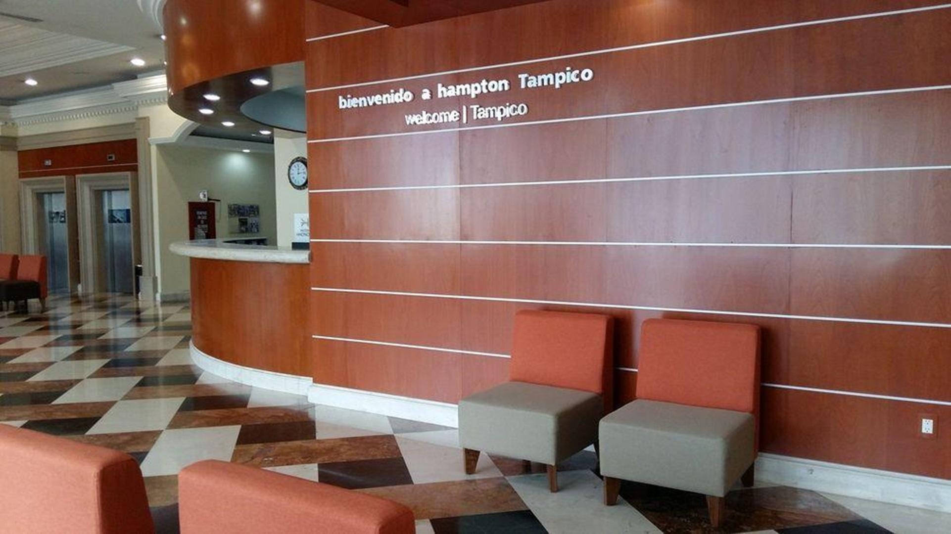 Hampton Inn Tampico Zona Dorada Екстер'єр фото